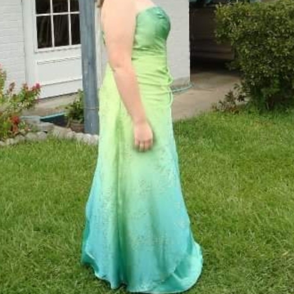 Blue/green size 13/14 Homecoming dress. - Picture 1 of 15